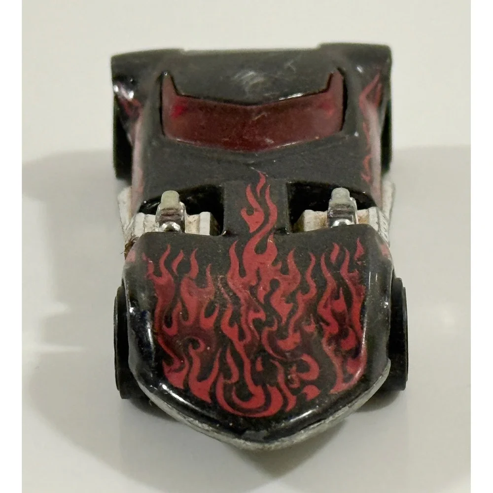 Hot Wheels Twin Mill Kids 1:64 Black Red Flame Dual Engine Diecast Car B43